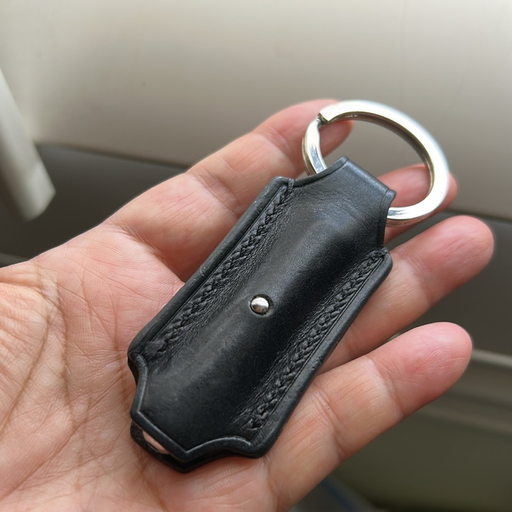 Raretumi Laser Pointer Leather Case Keyring - image 4